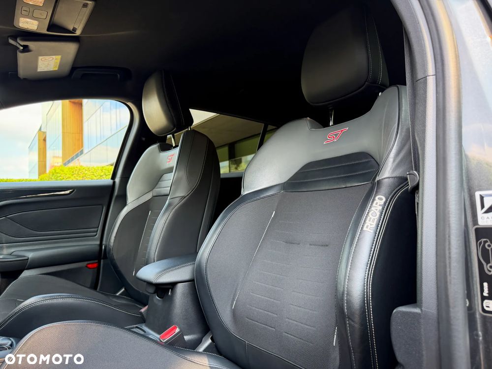 Ford Focus 2.3 EcoBoost ST-2 - 27