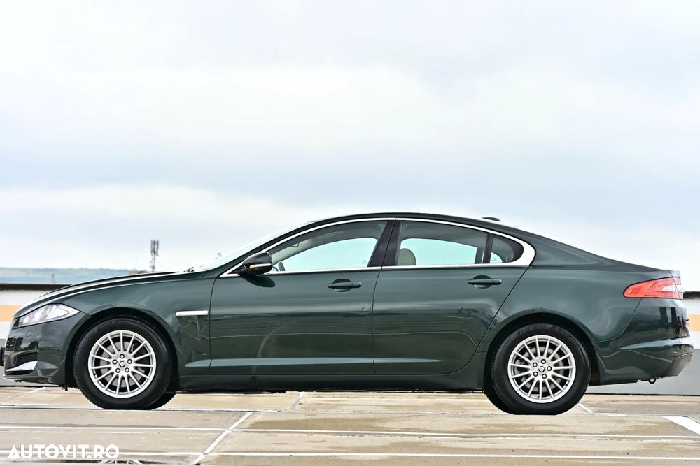 Jaguar XF 2.2 Diesel - 13