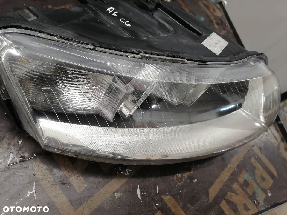Lampa Prawy Przód Przednia TYC Audi A6 C6 Europa - 4