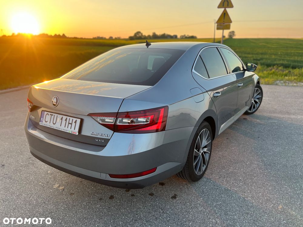 Skoda Superb 2.0 TDI SCR 4x4 L&K DSG - 23