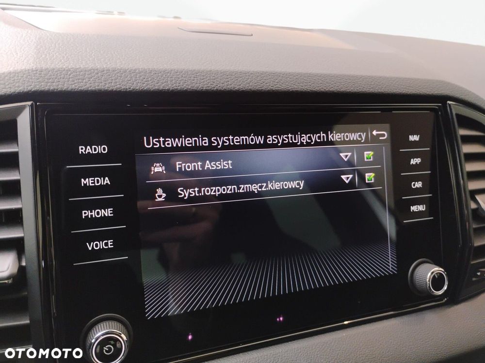 Skoda Karoq 2.0 TDI SCR 4x4 Sportline DSG - 29