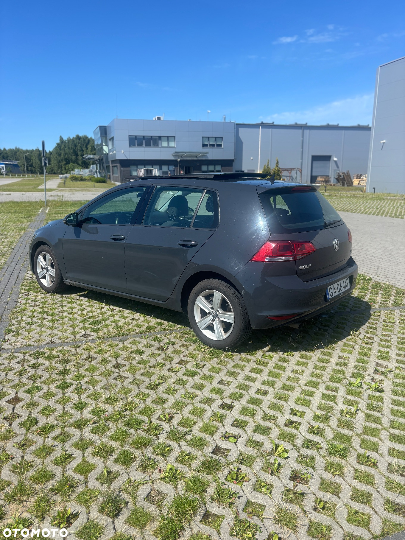 Volkswagen Golf VII 1.6 TDI BMT Comfortline DSG - 10