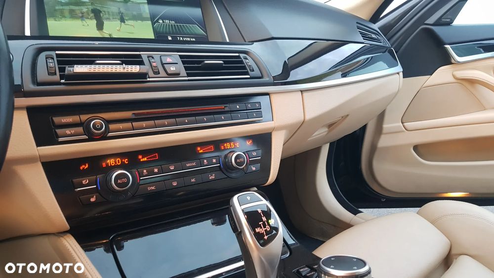 BMW Seria 5 530d - 12