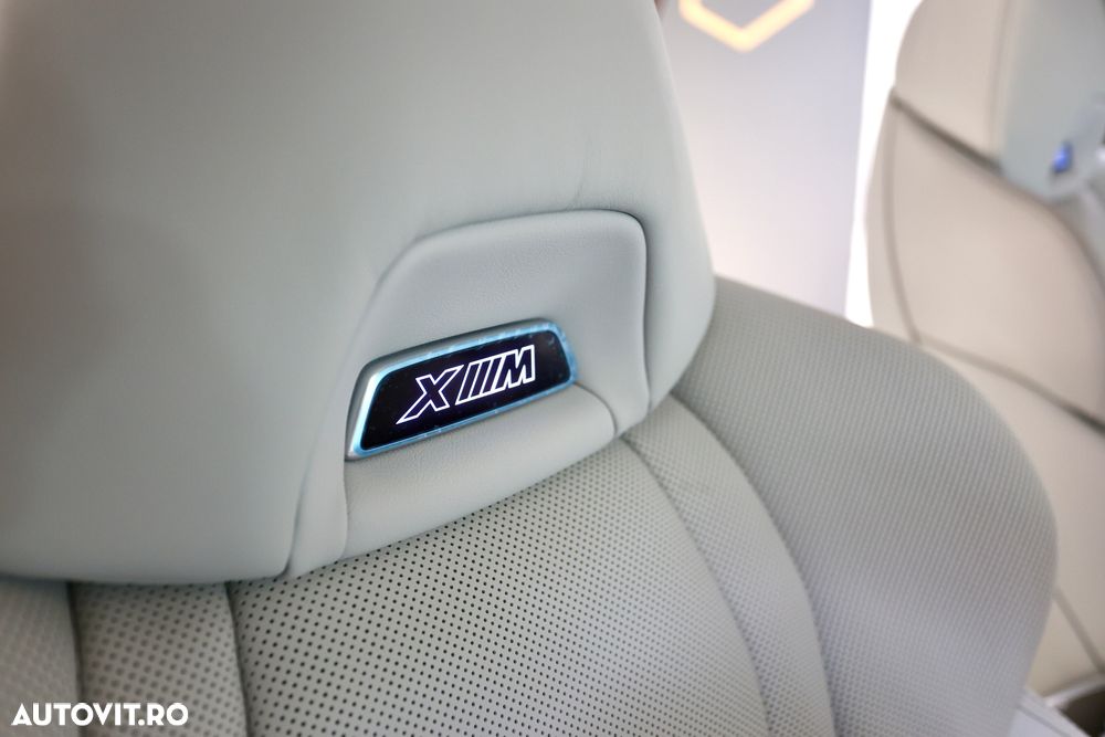 BMW XM - 10
