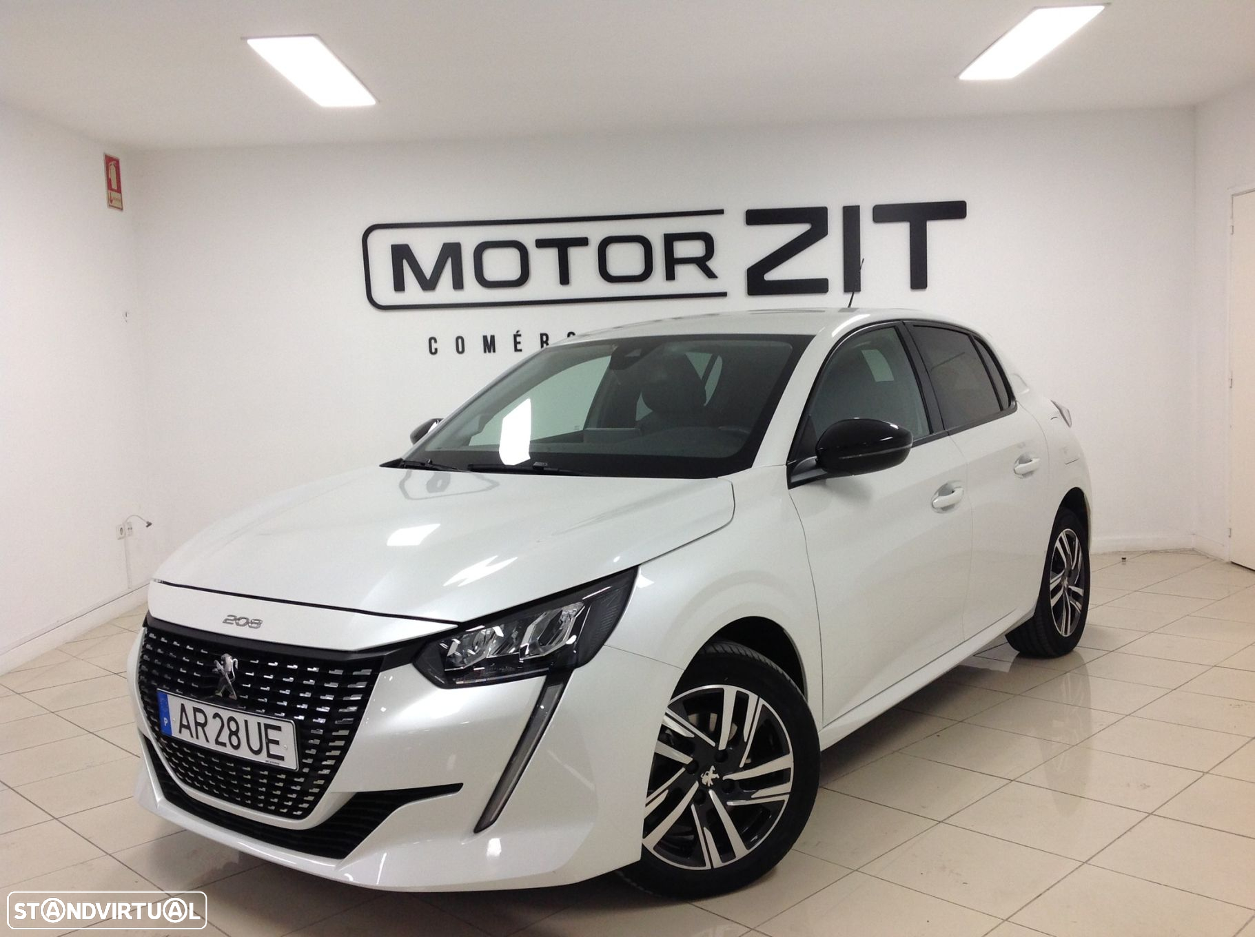 Peugeot 208 1.2 PureTech Allure - 3