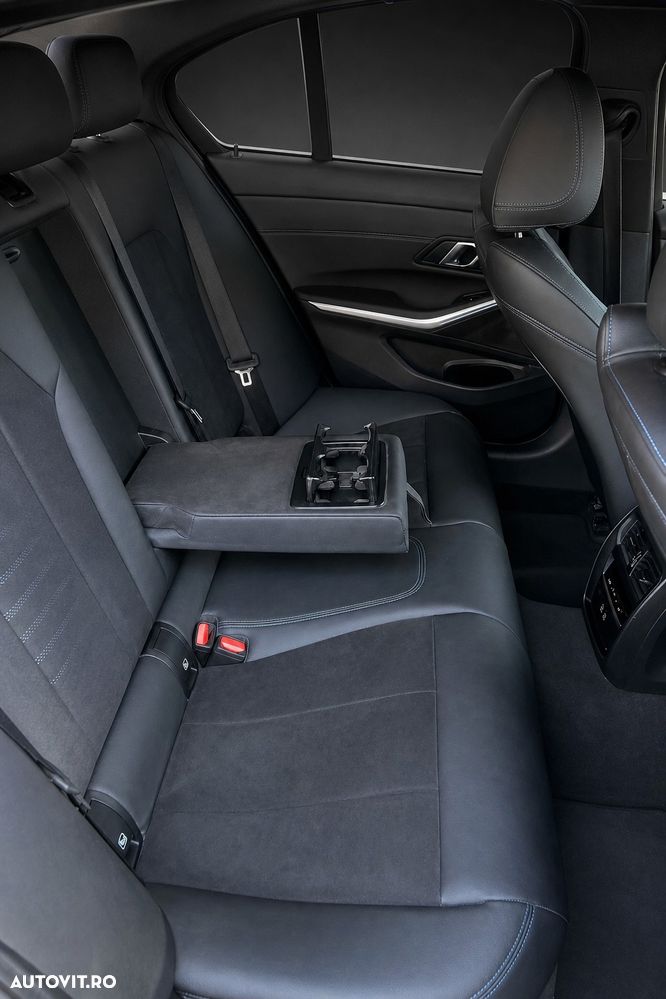 BMW Seria 3 330e AT PHEV - 17