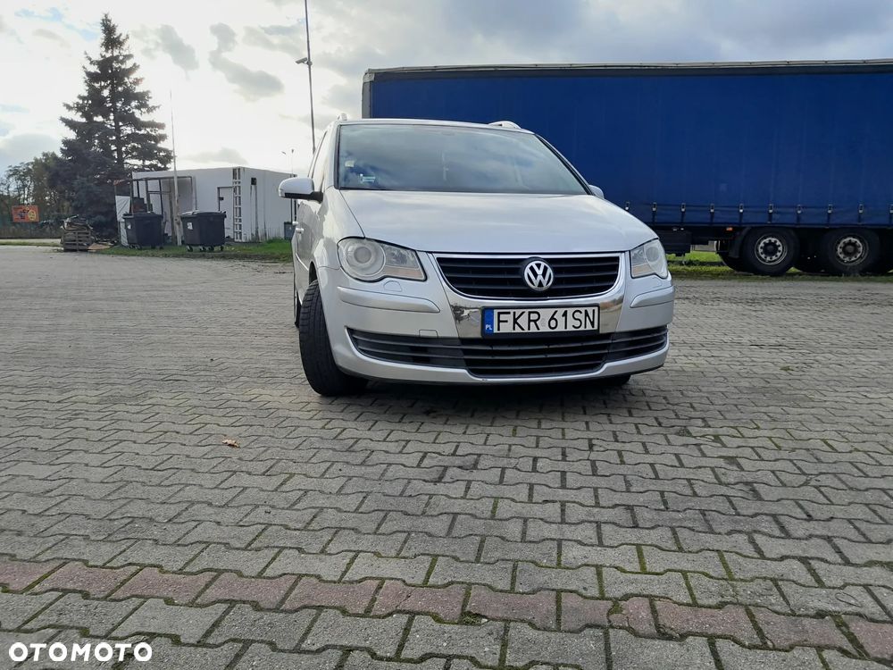 Volkswagen Touran 1.9 TDI Welcome - 1