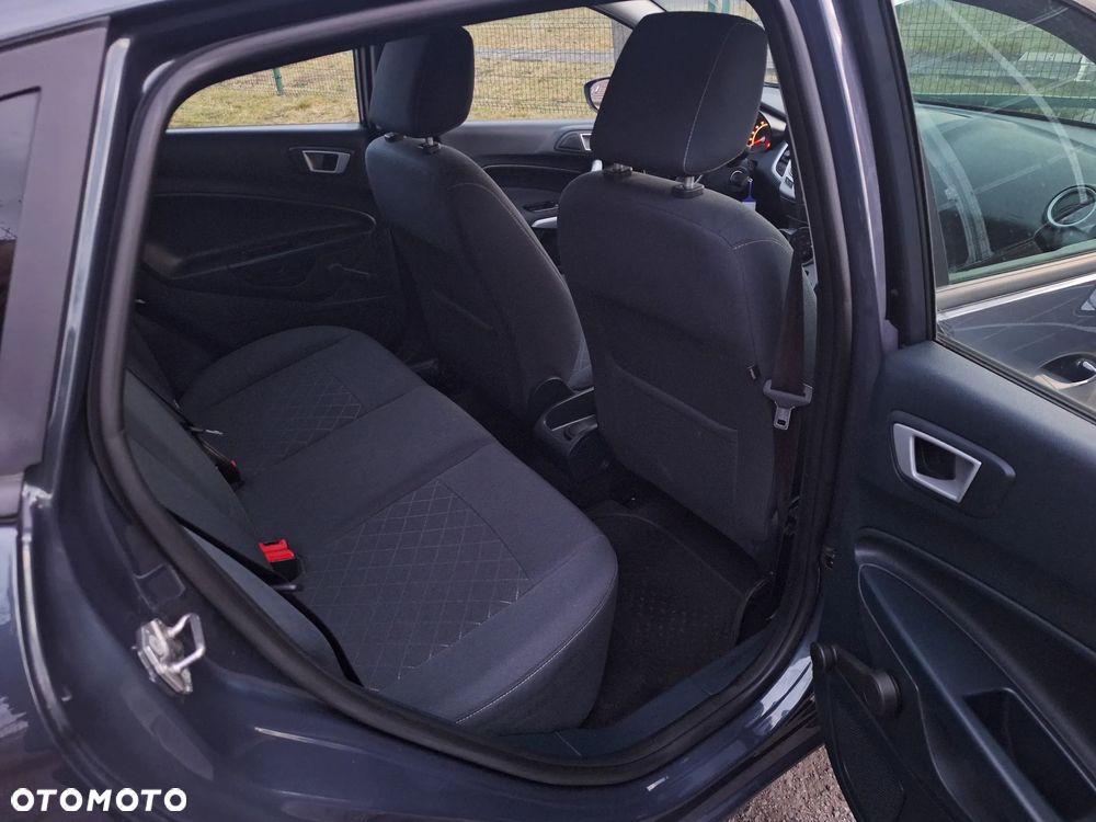 Ford Fiesta - 15