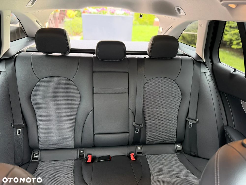 Mercedes-Benz Klasa C 220 d 9G-TRONIC - 15