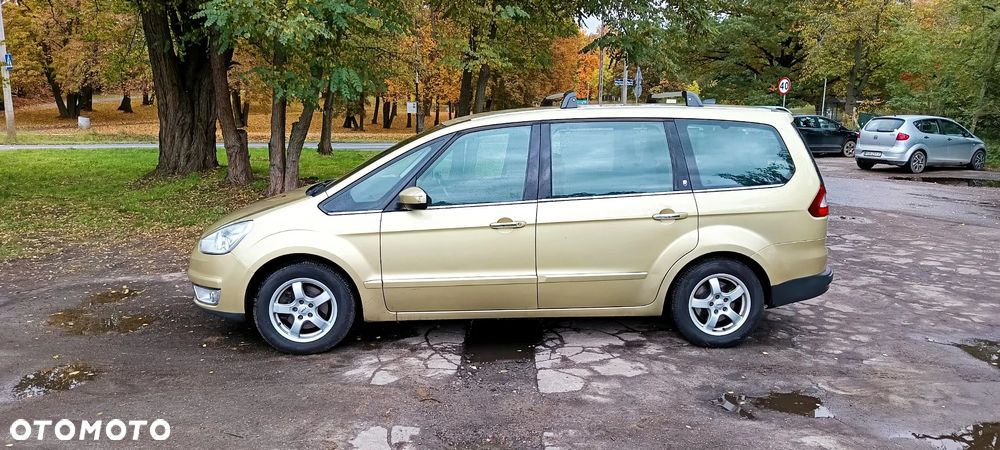 Ford Galaxy 2.0 Ghia - 4