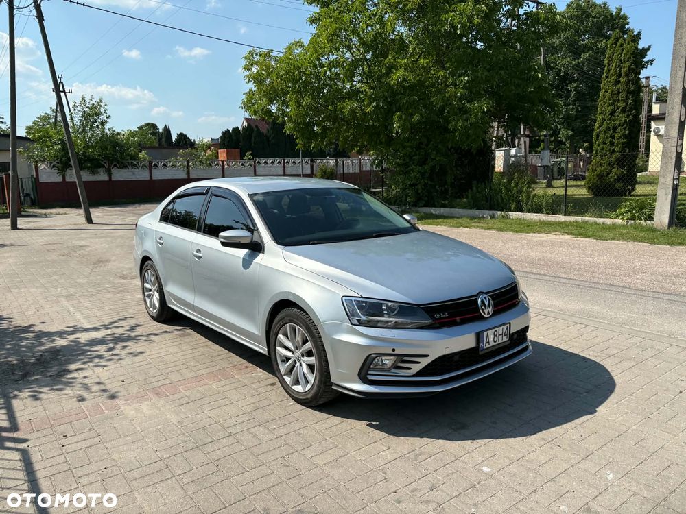 Volkswagen Jetta - 7