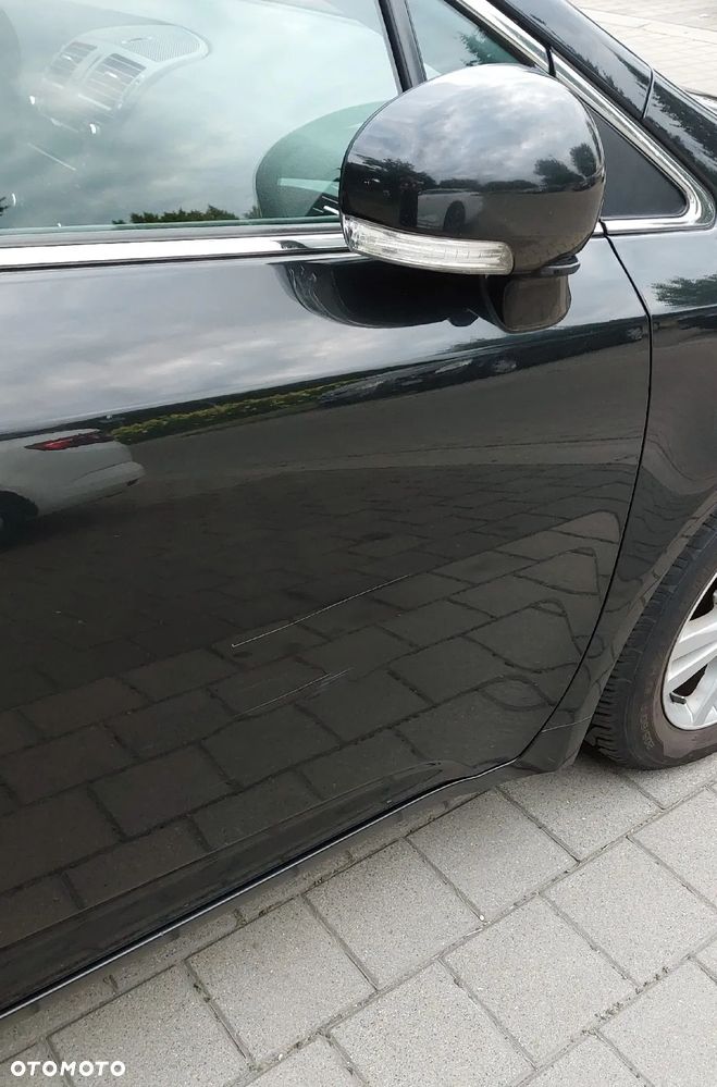 Toyota Avensis 1.8 Life - 13