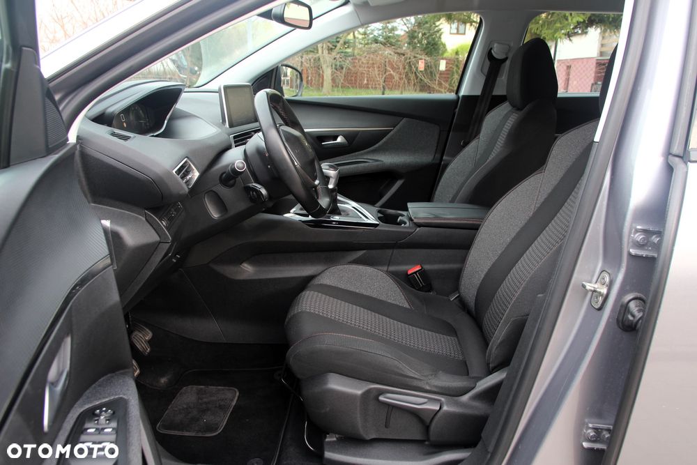 Peugeot 5008 HDI 115 Active - 27