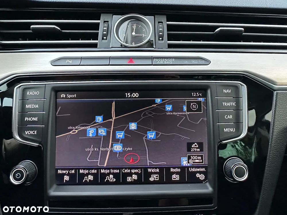 Volkswagen Passat Variant 2.0 TDI SCR DSG Highline - 36