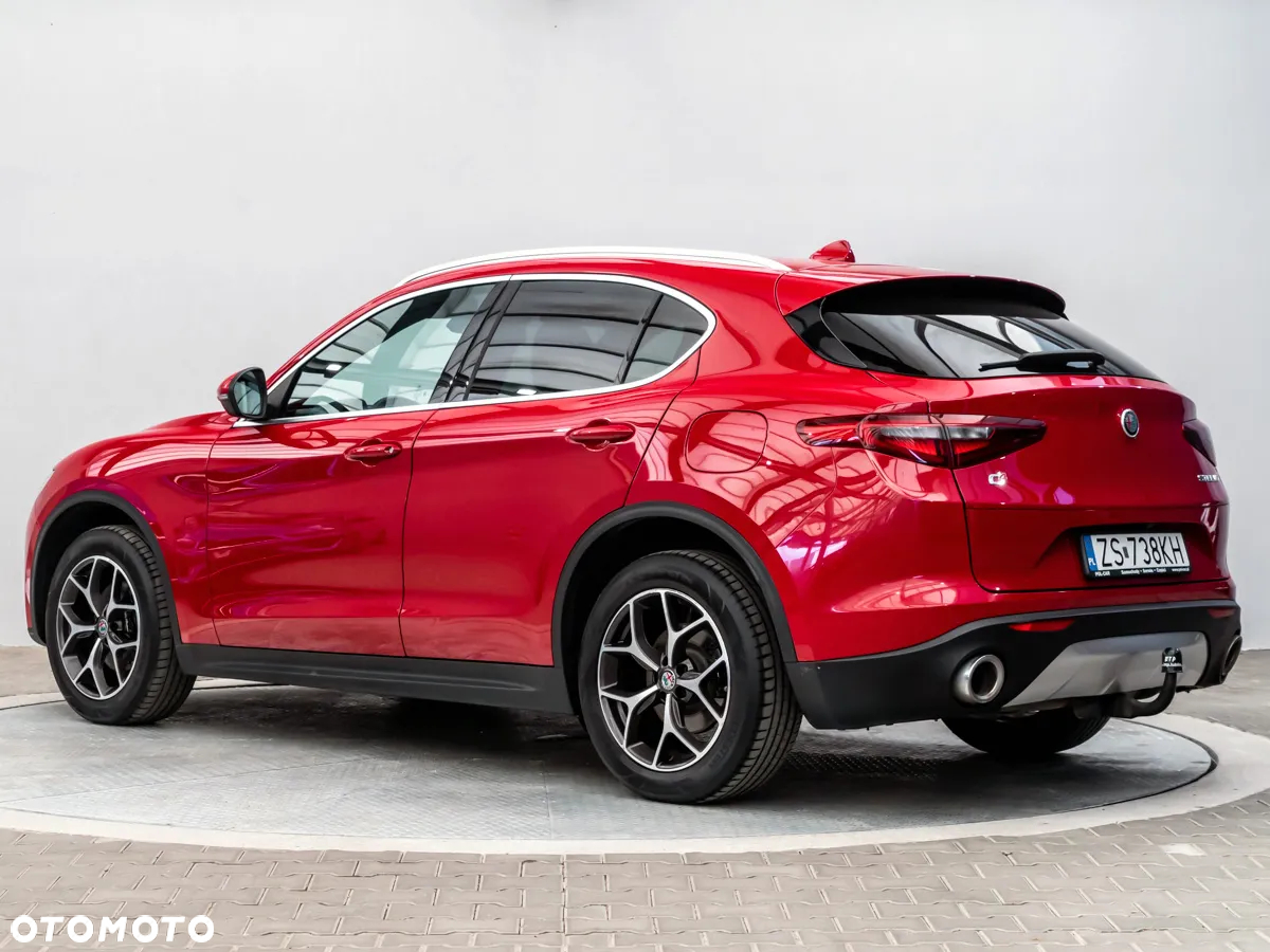 Alfa Romeo Stelvio 2.0 Turbo Executive Q4 - 4