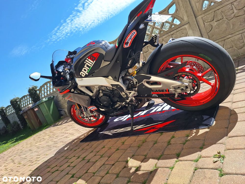 Aprilia RSV - 9
