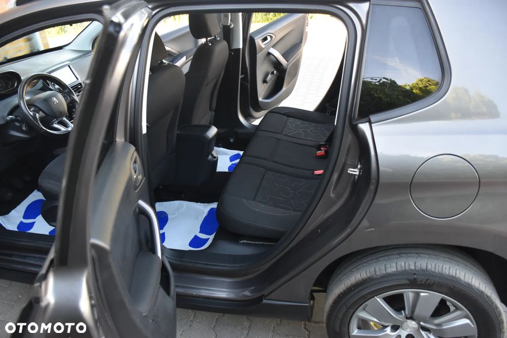 Peugeot 2008 1.6 BlueHDi Crossway - 14
