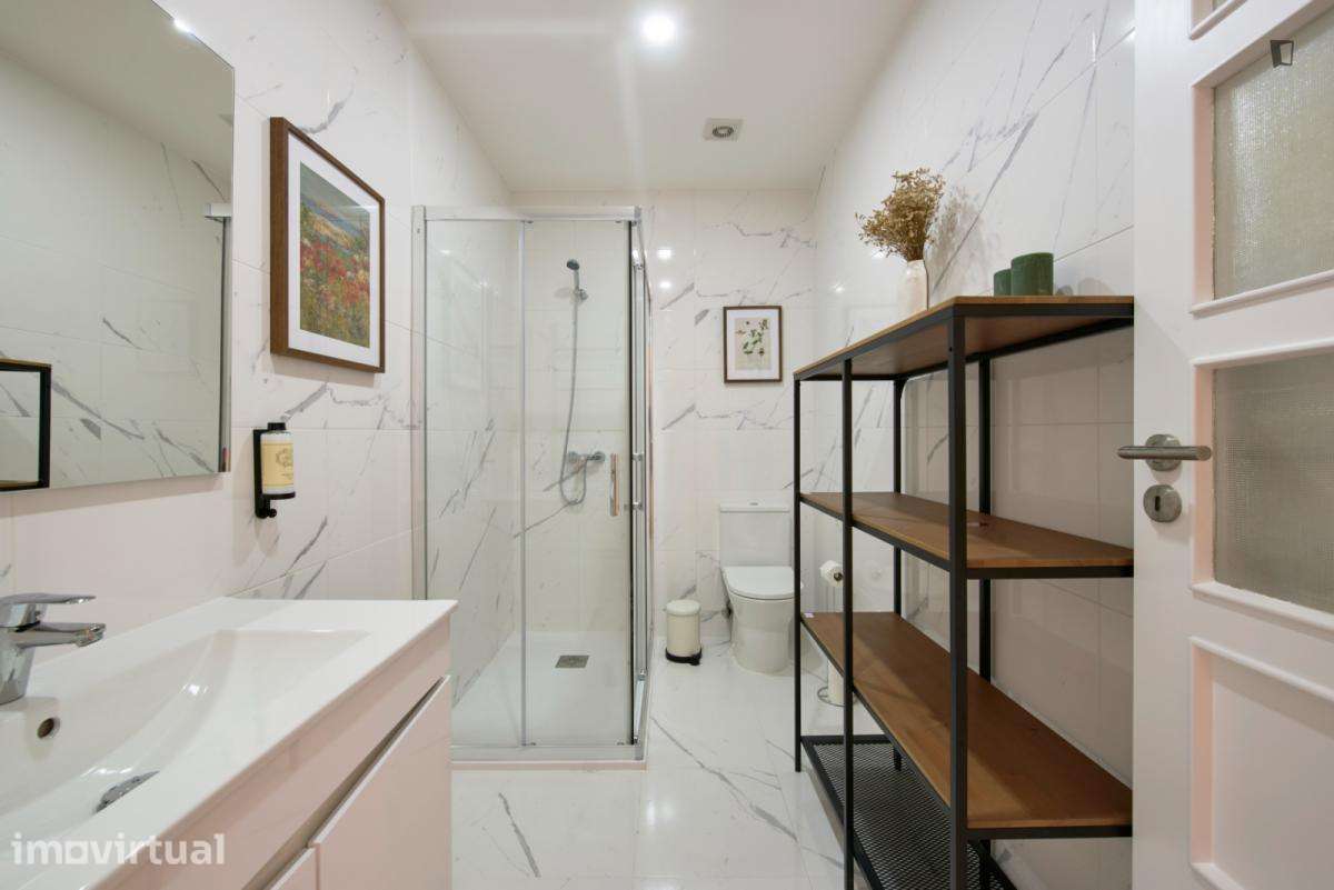 Quarto - localizado em Anjos Lisbon - Grande imagem: 2/21