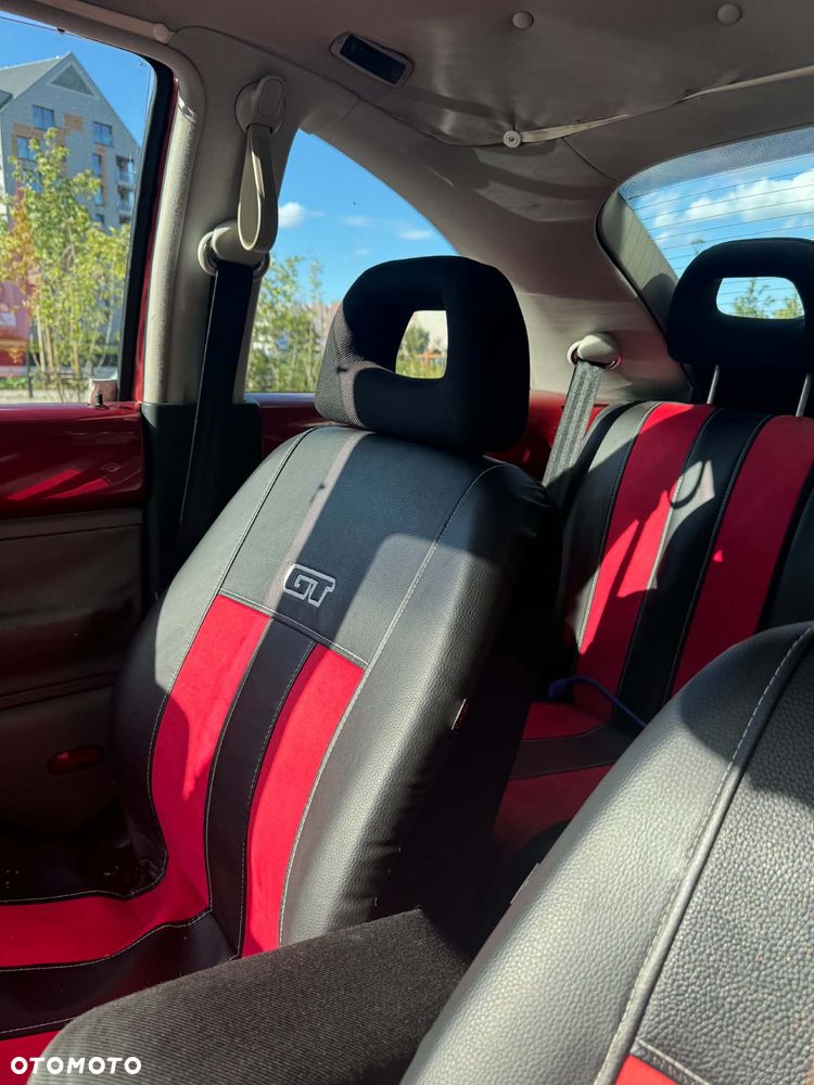 Volkswagen New Beetle 2.0 - 10