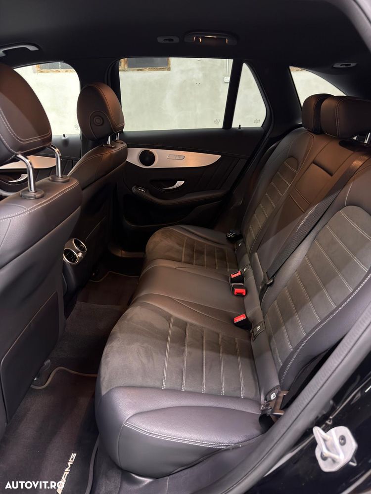 Mercedes-Benz GLC 300 de 4Matic 9G-TRONIC AMG Line - 27