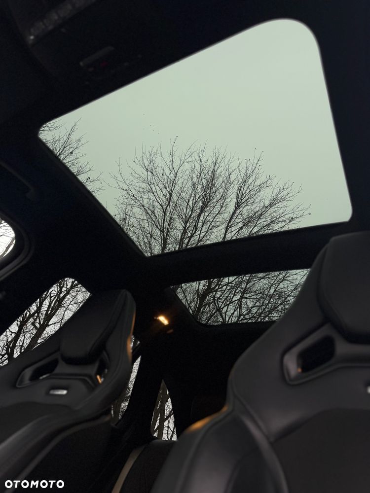 Mercedes-Benz GLC - 30