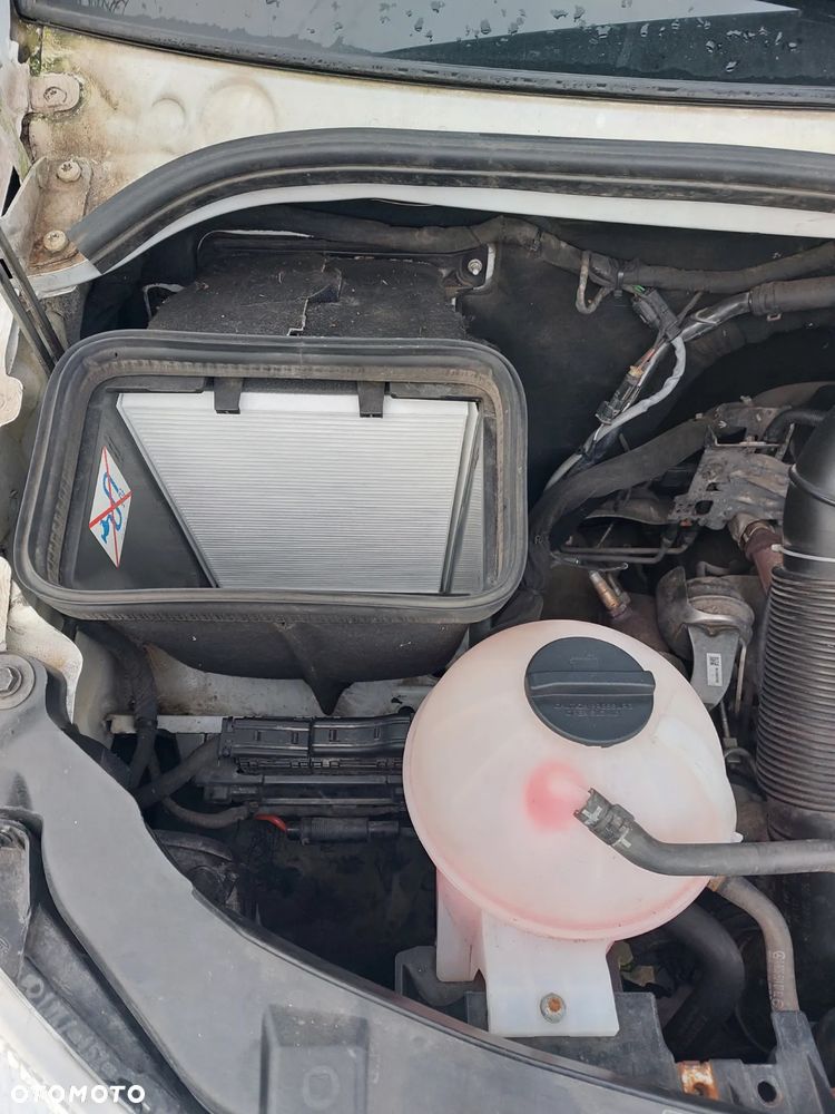 Mercedes-Benz Sprinter - 15