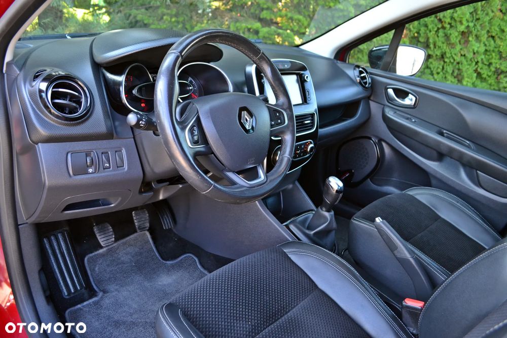 Renault Clio - 19