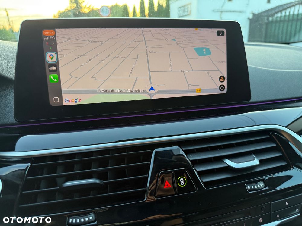 BMW Seria 5 530e iPerformance Sport Line sport - 34