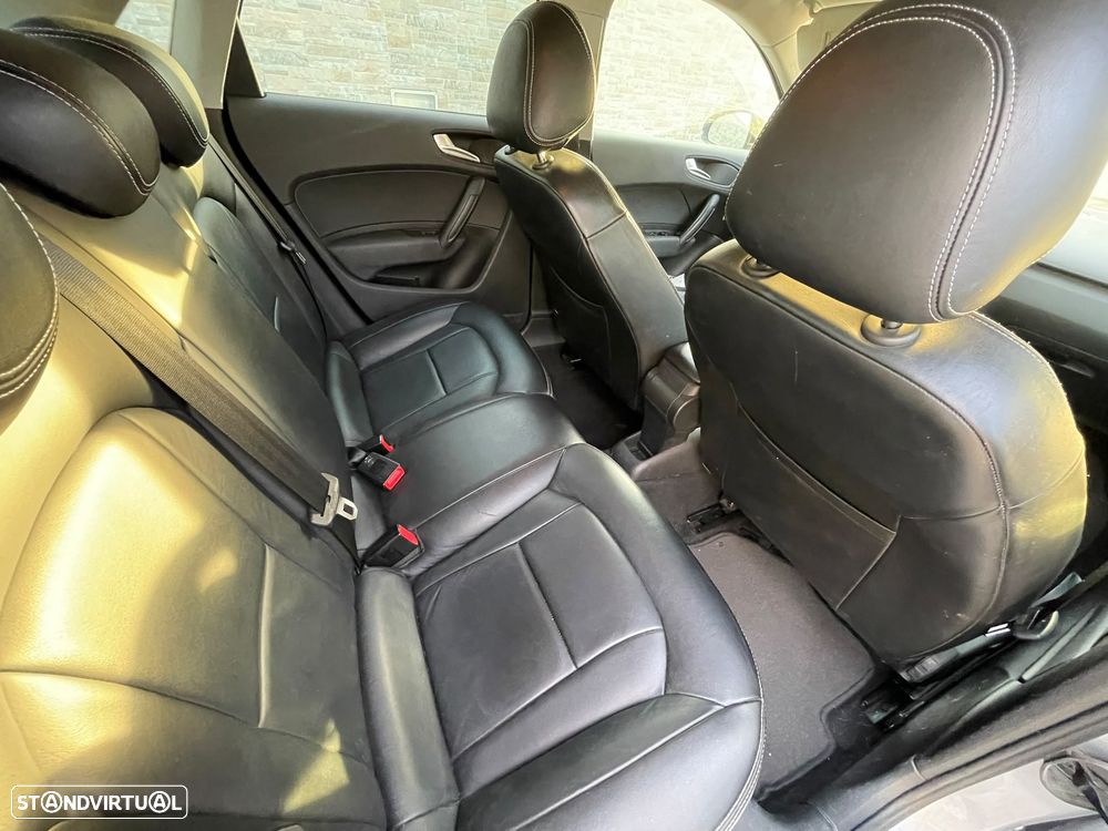 Audi A1 Sportback 1.6 TDI S-line - 19