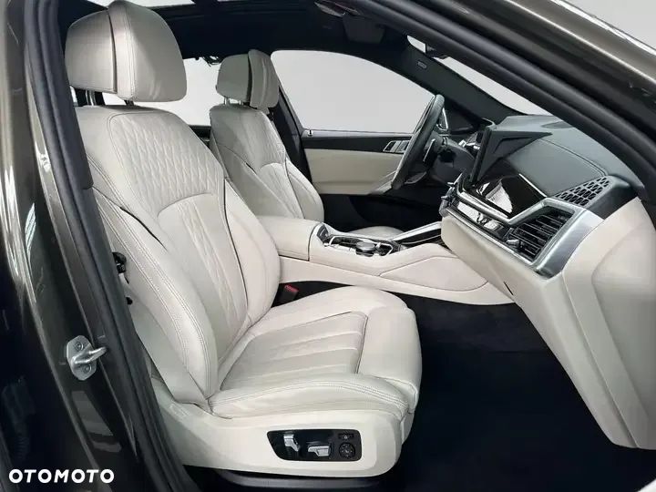 BMW X6 xDrive30d - 13