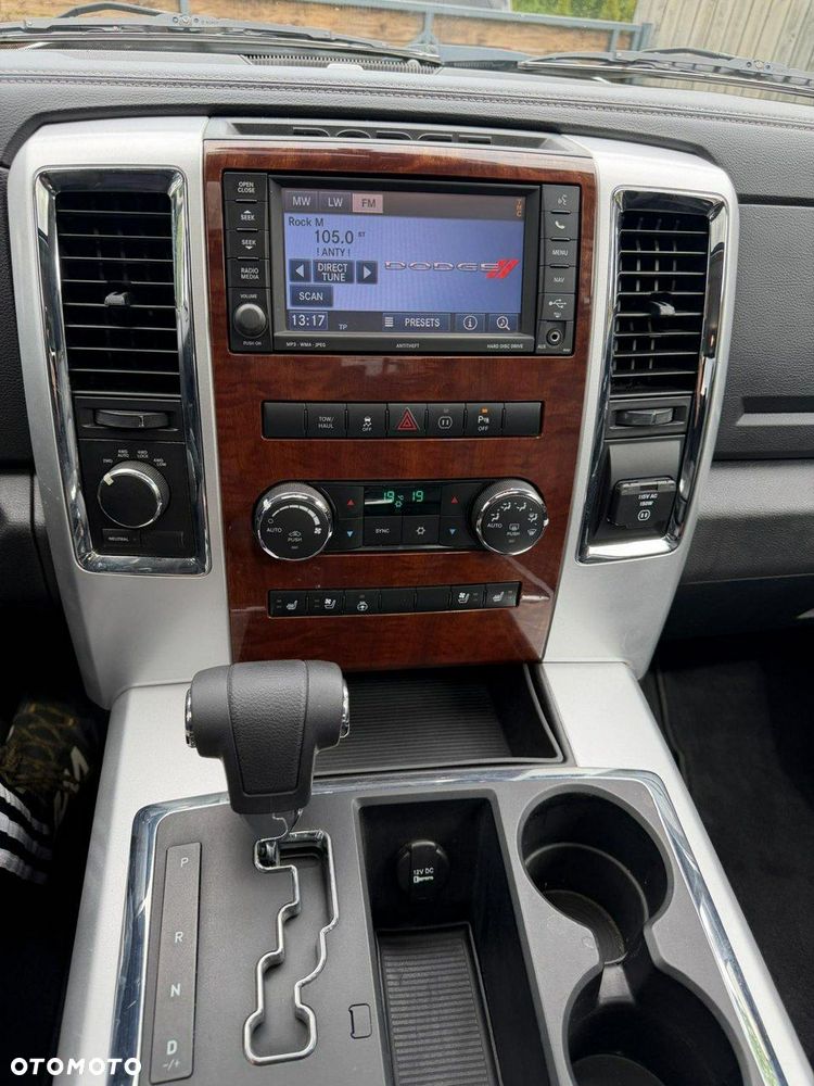 Dodge RAM 5.7 4x4 - 23