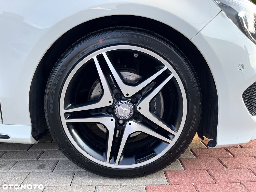 Mercedes-Benz CLA 200 CDI 7G-DCT AMG Line - 10