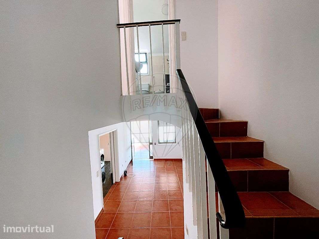 Duplex T1 para arrendamento - Grande imagem: 2/21