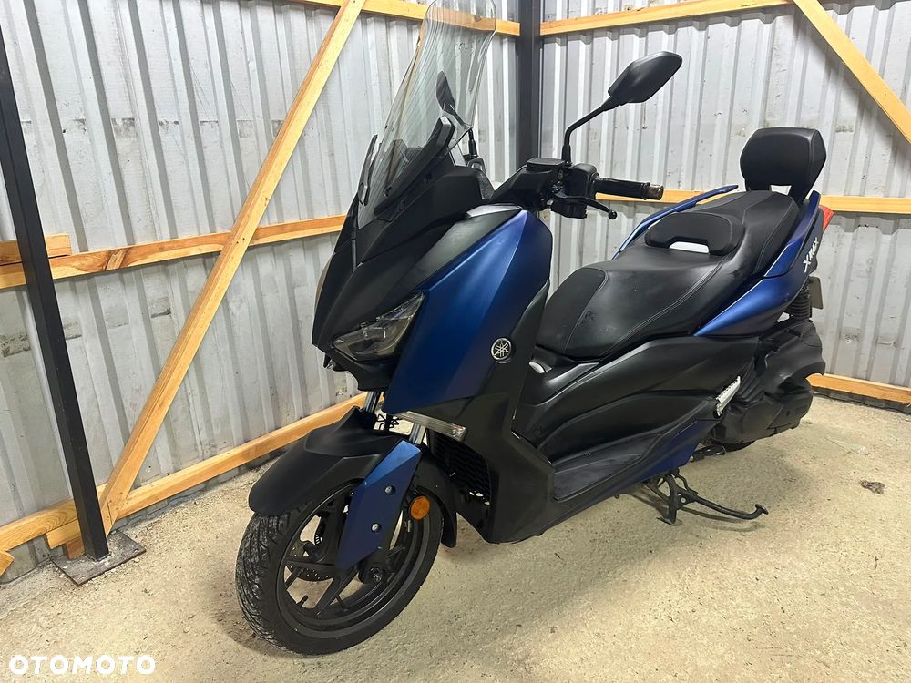Yamaha X-max - 1
