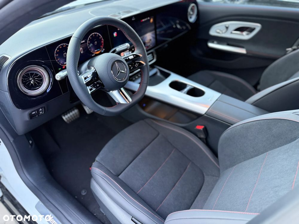 Mercedes-Benz CLA 220 4Matic - 23