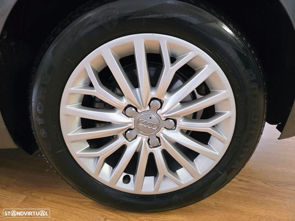 Audi A3 Sportback 2.0 TDI Design - 23