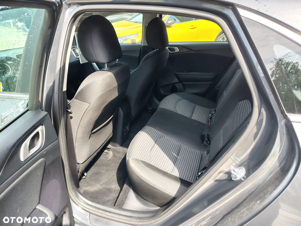 Kia Ceed 1.5 T-GDI M - 9