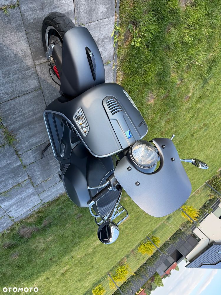 Vespa GTS - 9