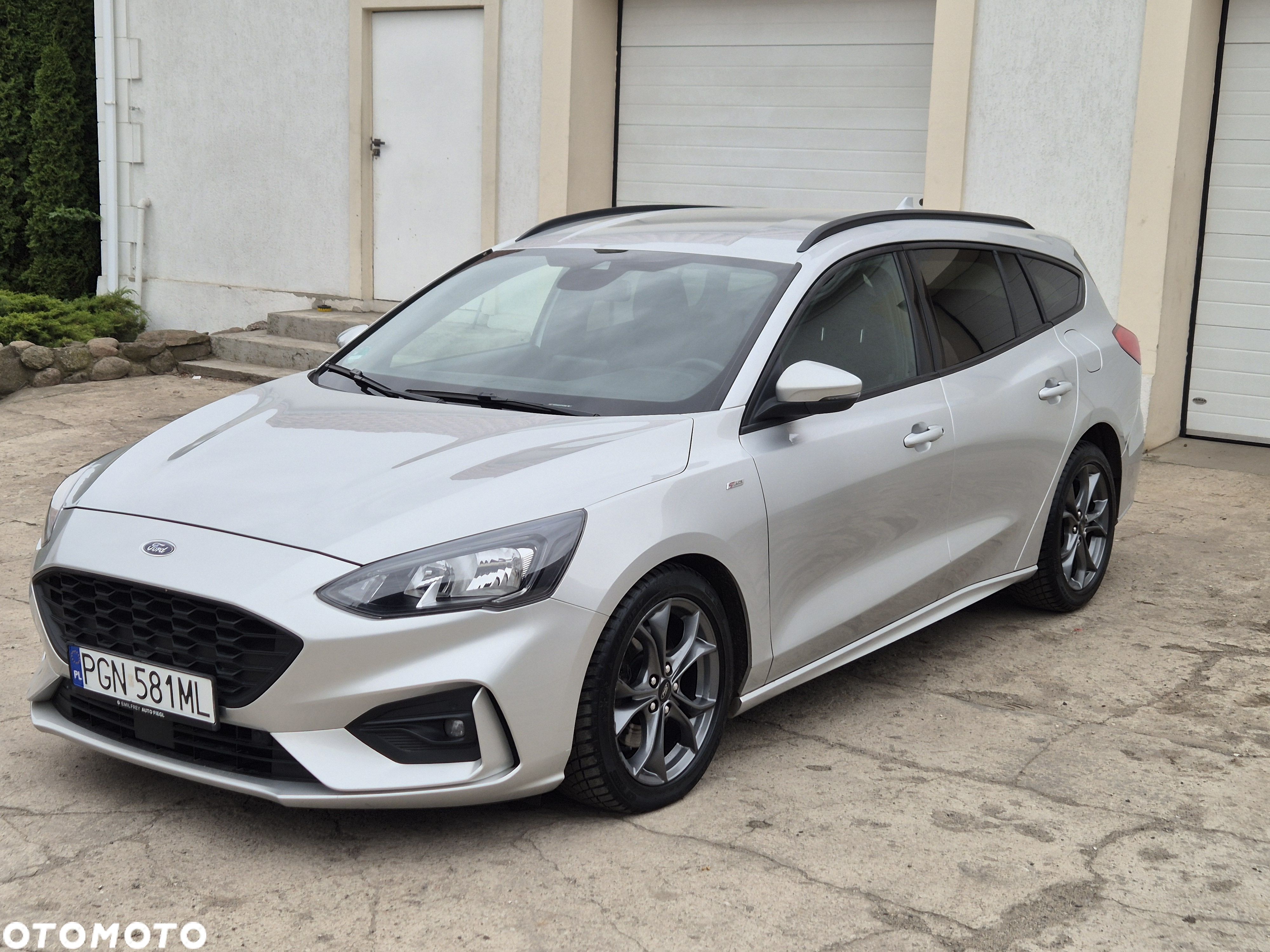 Ford Focus Turnier 1.5 TDCi DPF Start-Stopp-System ST-Line - 1