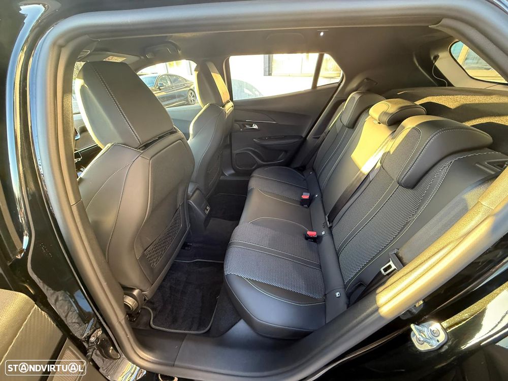 Peugeot 2008 1.2 PureTech GT Pack EAT8 - 15