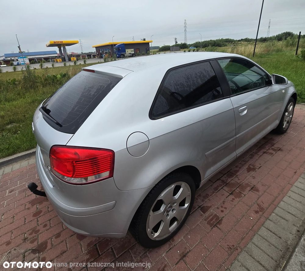 Audi A3 3-drzwiowe 1.6 Ambition - 7