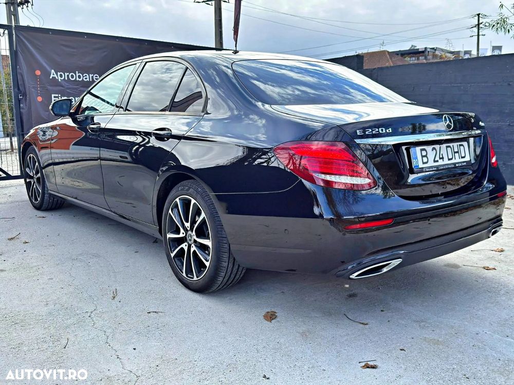 Mercedes-Benz E 220 d 4Matic 9G-TRONIC Avantgarde - 6
