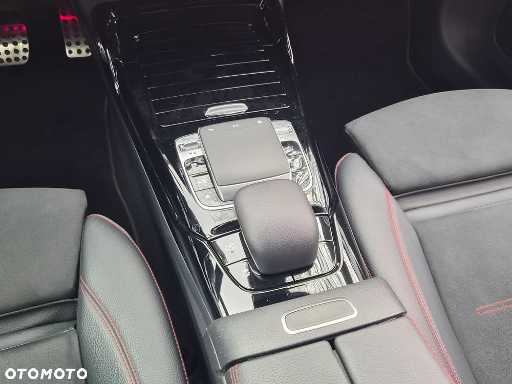 Mercedes-Benz Klasa A 35 AMG 4-Matic Edition 1 7G-DCT - 22