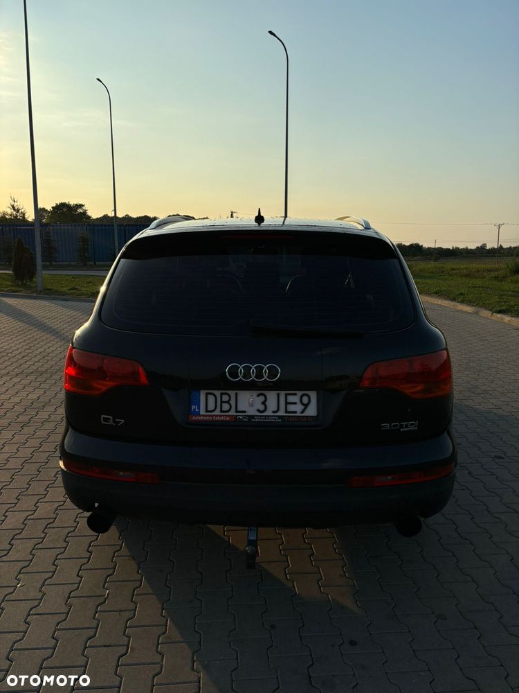 Audi Q7 - 4