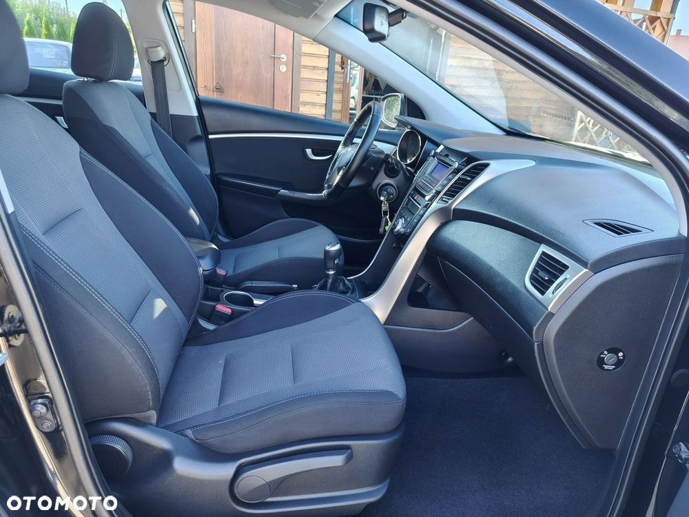 Hyundai i30 1.6 CRDi BlueDrive Comfort - 18