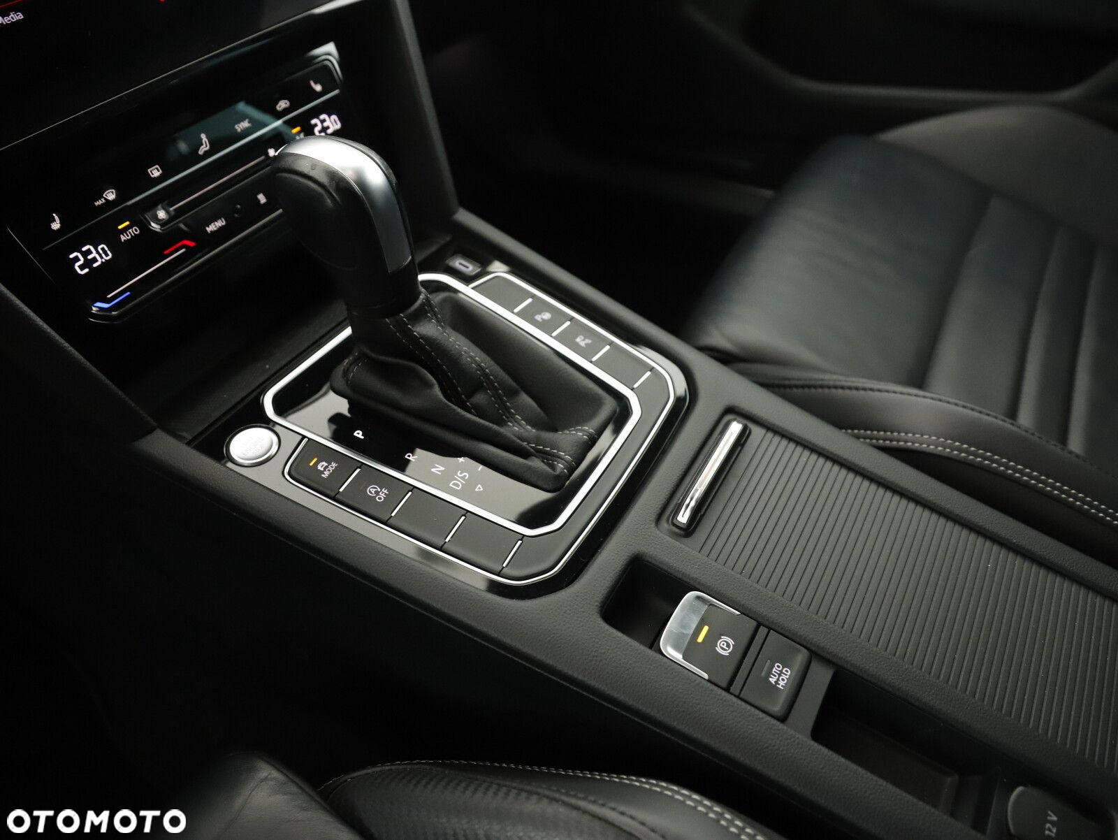 Volkswagen Passat - 9