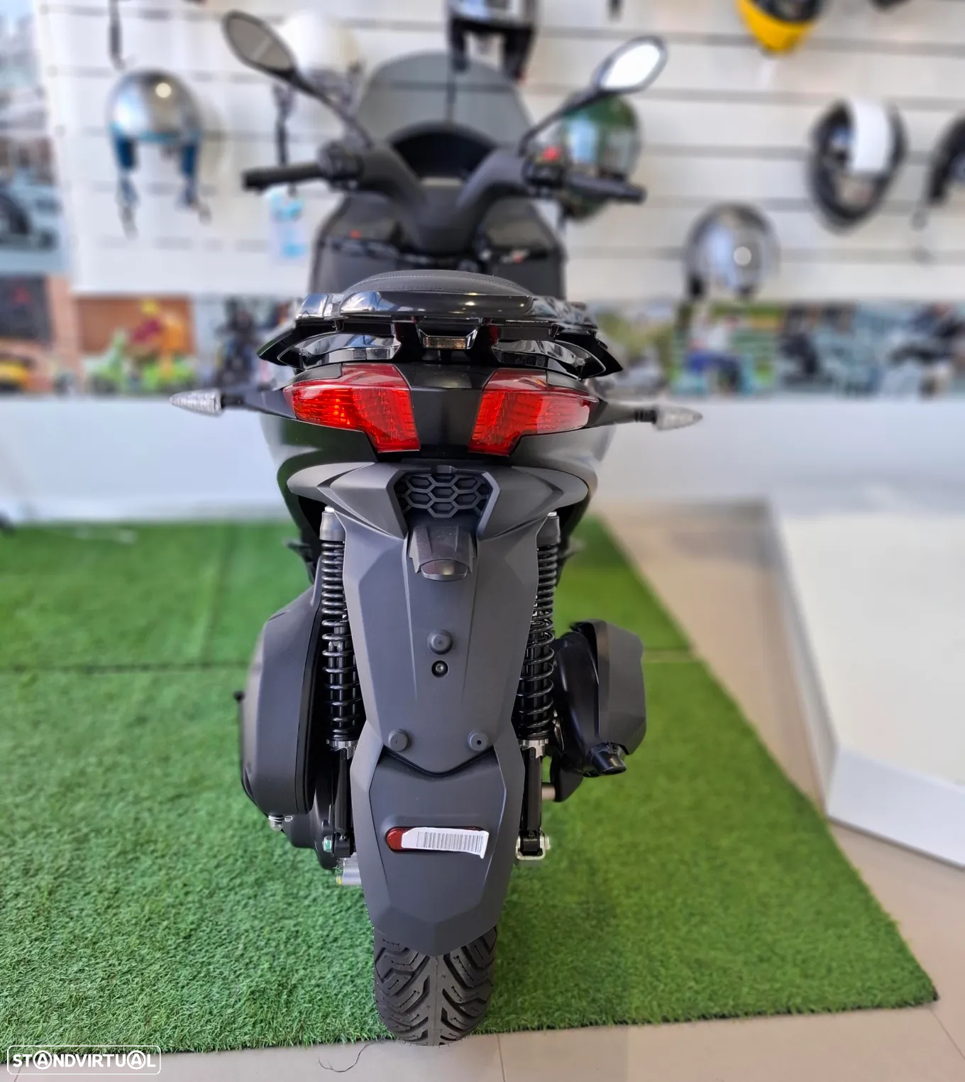 Piaggio MP3 Piaggio MP3 310 - 2