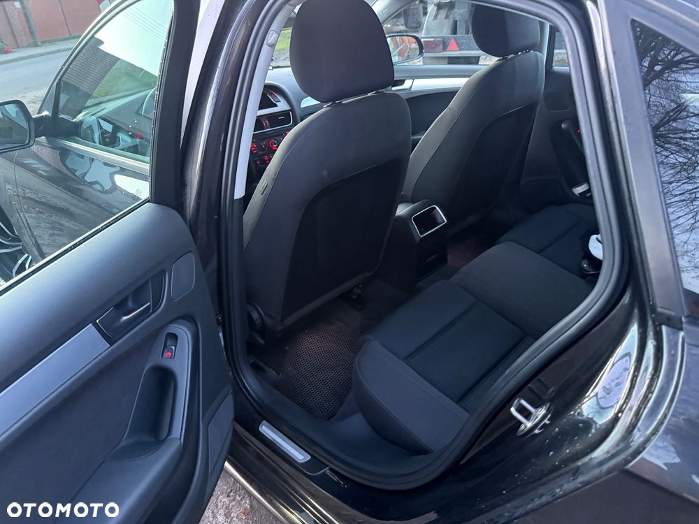 Audi A4 Limousine - 7