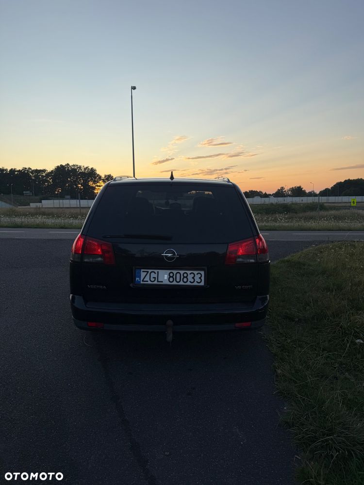 Opel Vectra 3.0 V6 CDTI Sport - 3