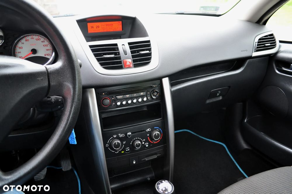 Peugeot 207 CC 1.6 Intense - 19